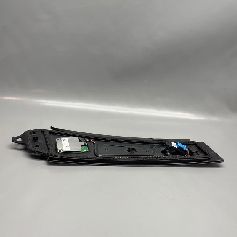 TESLA MODEL 3 B-PILLAR APPLIQUE GLASS TRIM RIGHT 2017-2020 2021 2022 2
