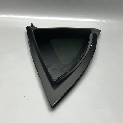 1495741-99-H TESLA MODEL Y QUARTER GLASS RIGHT REAR 2020 2021 2022 2023 OEM 1495741-99-H