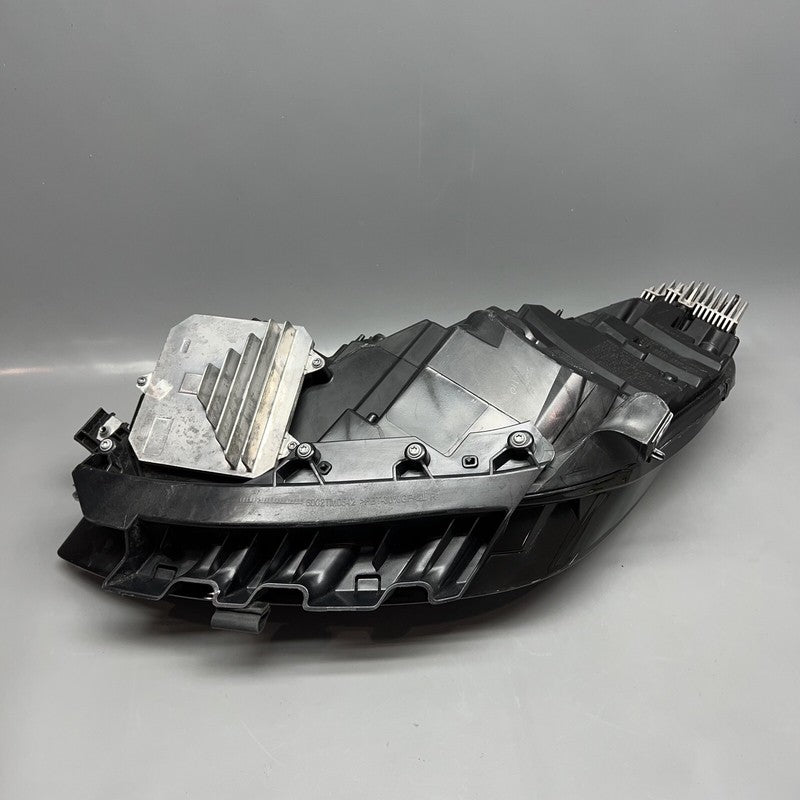 1077372-00-L TESLA MODEL 3 HEADLIGHT RIGHT PASSENGER LED OEM 2017 2018 2019 2020 1077372-00-L