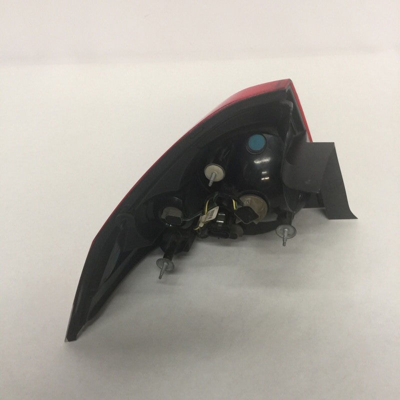 25880344 CHEVROLET GM IMPALA TAIL LIGHT RIGHT SIDE 2006 07 08 09 10 11 12 2013 OEM