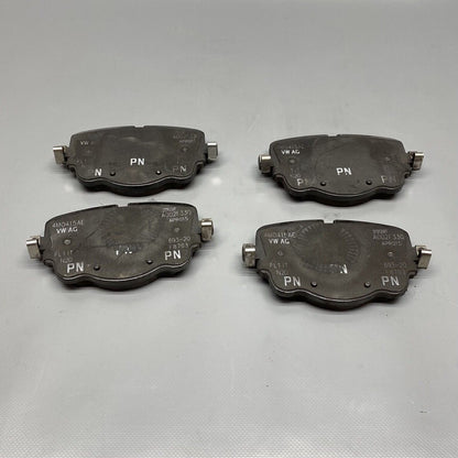 BENTLEY BENTAYGA REAR BRAKE PADS 2017 2018 2019 2020 2021 2022 2023 OEM 
