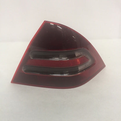 2038201064 MERCEDES BENZ C240 C320 TAIL LIGHT RIGHT PASSENGER SIDE 2001 2002 2003 2004 OEM