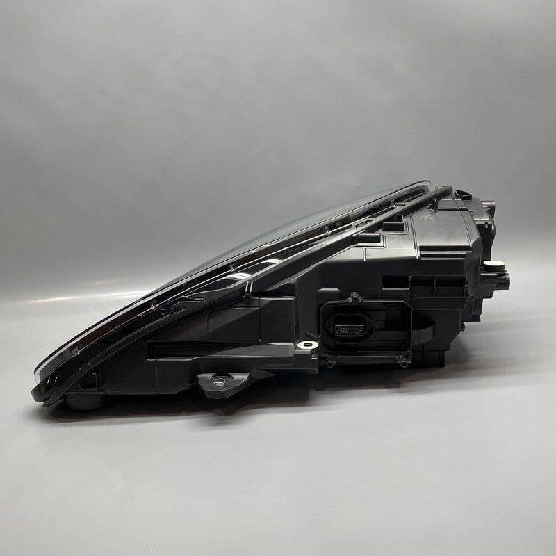 95B941010AR PORSCHE MACAN HEADLIGHT RIGHT PASSENGER 95B941010AR 2019 2020 2021 FULL LED OEM