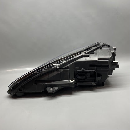95B941010AR PORSCHE MACAN HEADLIGHT RIGHT PASSENGER 95B941010AR 2019 2020 2021 FULL LED OEM