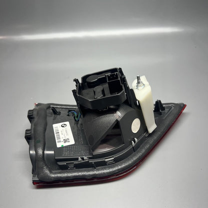 7331284 BMW X4 TRUNK TAIL LIGHT RIGHT PASSENGER 2014 2015 2016 2017 2018 OEM 7331284