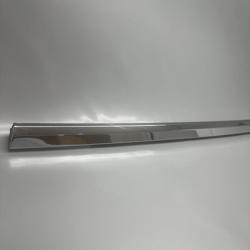1098685-00-D TESLA MODEL X DOOR WINDOW MOLDING LEFT REAR 2016 17 18 19 2020 OEM 1098685-00-D