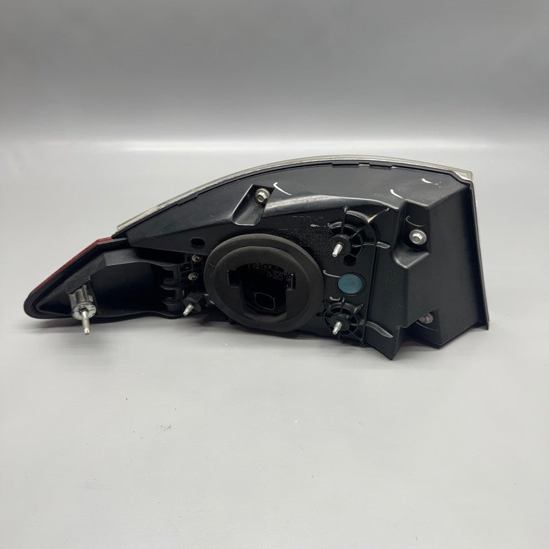 TESLA MODEL S TAIL LIGHT RIGHT PASSENGER 2012-2015 2016 2017 2018 2019