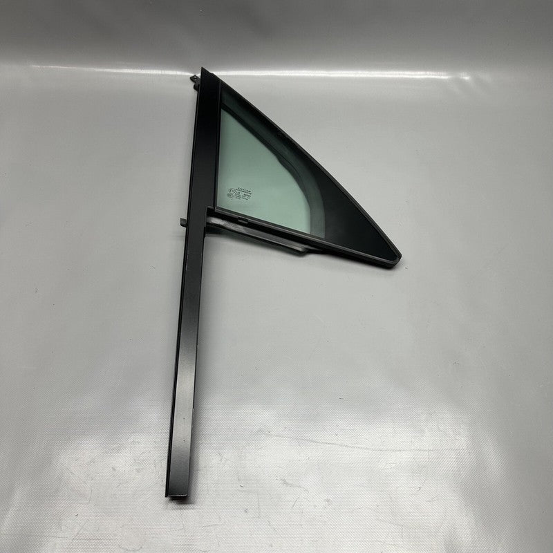9Y0845114J PORSCHE CAYENNE QUARTER GLASS RIGHT FRONT 2019 2020 2021 OEM 9Y0845114J