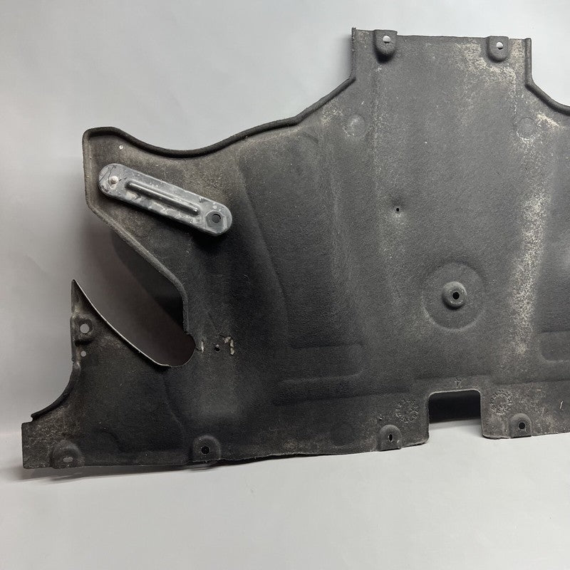 1104313-00-A TESLA MDOEL 3 UNDER BODY REAR MIDDLE COVER 2017 2018 2019 2020 OEM 1104313-00-A