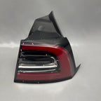 TESLA MODEL 3 TAIL LIGHT RIGHT PASSENGER 2017 2018 2019 2020 2021 2022