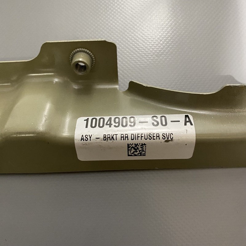 1004909-S0-A TESLA MODEL S BRACKET REAR DIFFUSER 1004909-S0-A 2012 2013 2014 2015 OEM