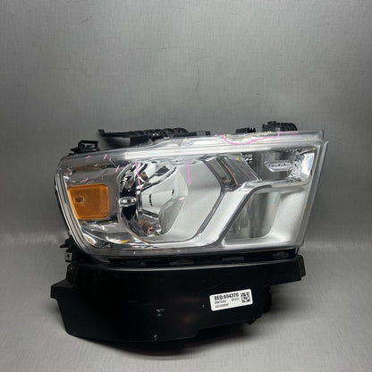 68316080AF RAM 1500 HEADLIGHT RIGHT PASSSENGER 2019 2020 2021 2022-2025 HALOGEN DAMAGED