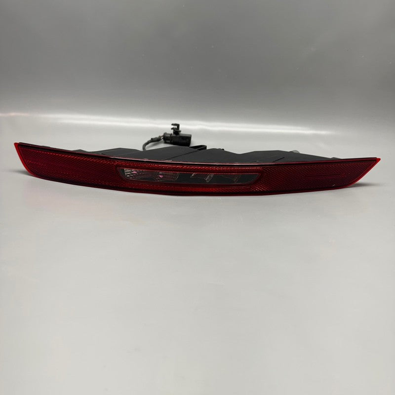 PORSCHE MACAN BUMPER REFLECTOR TAIL LIGHT RIGHT PASSENGER 2015 2016 20