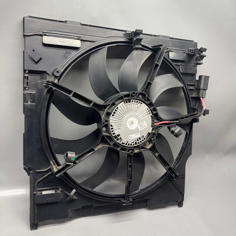 8619626 BMW 530 RADIATOR FAN 540 2016 2017 2018 2019 2020 OEM 8619626