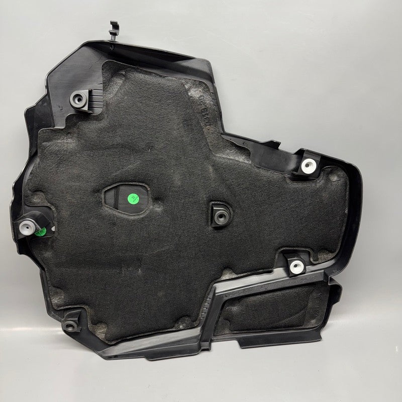 BMW M850I M550 ENGINE COVER 2020 2021 2022 2023 OEM 8489414
