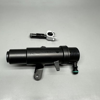 C2P13238 JAGUAR XK XKR WASHER PUMP RIGHT 2007 2008 2009 2010 2011 2012 2013 2014 OEM