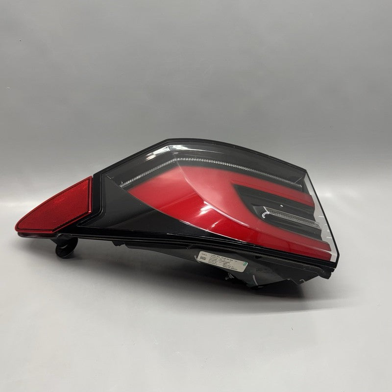 1034333-00-A TESLA MODEL X TAIL LIGHT RIGHT PASSENGER 2016 2017 2018 2019 2020 OEM