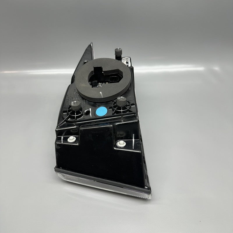 1077398-00-H TESLA MODEL S TAIL LIGHT LEFT 2016 2017 2018 2019 2020 2021 6005918-00-G DAMAGED