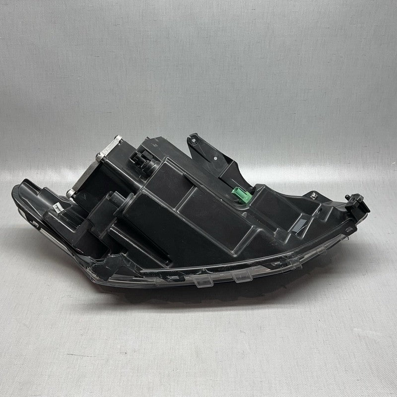 84887857 CHEVROLET TRAVERSE HEADLIGHT LEFT DRIVER 2018 2019 2020 2021 LED OEM 84887857