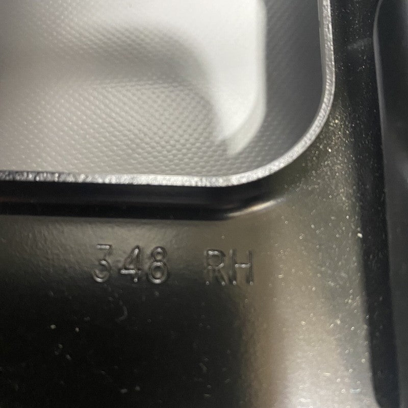 1060346-00-G TESLA MODEL X BUMPER PLATE RIGHT REAR 1060346-00-G 2016 2017 2018 2019 OEM