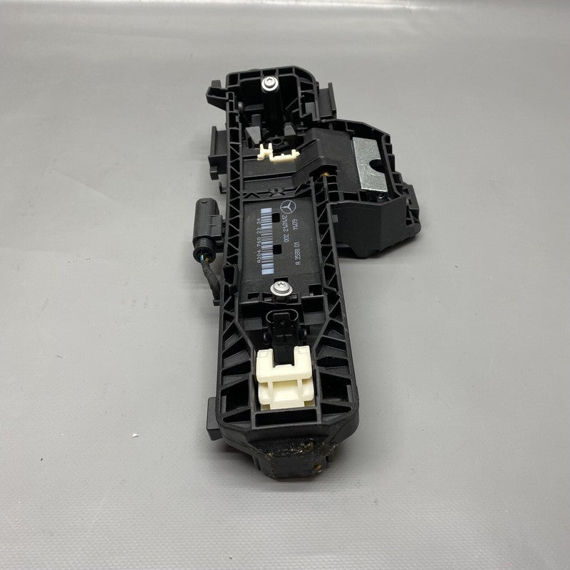 A2047602334 MERCEDES BENZ GLS450 HANDLE BASE LEFT A2047602334 2017 2018 2019 OEM