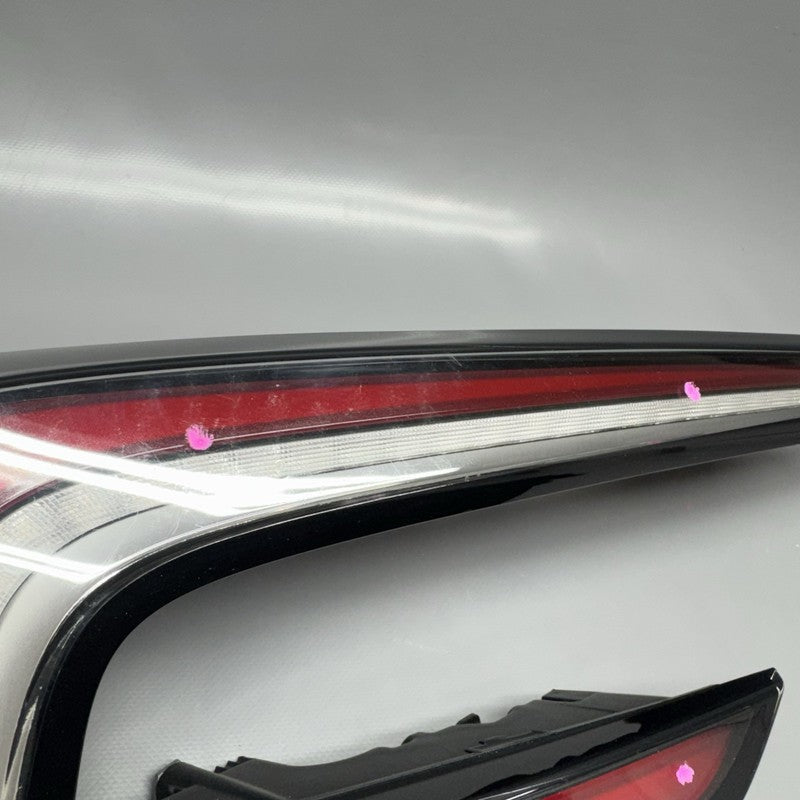 1691498-00-F TESLA MODEL 3 TAIL LIGHT LEFT DRIVER 2024 2025 2026 OEM 1691498-00-F