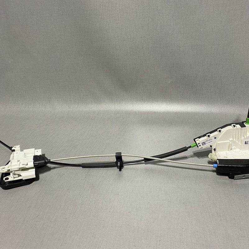 1126199-00-B TESLA MODEL X DOOR LOCK LATCH LEFT FRONT 1126199-00-B 2018 2019 2020 2021 OEM