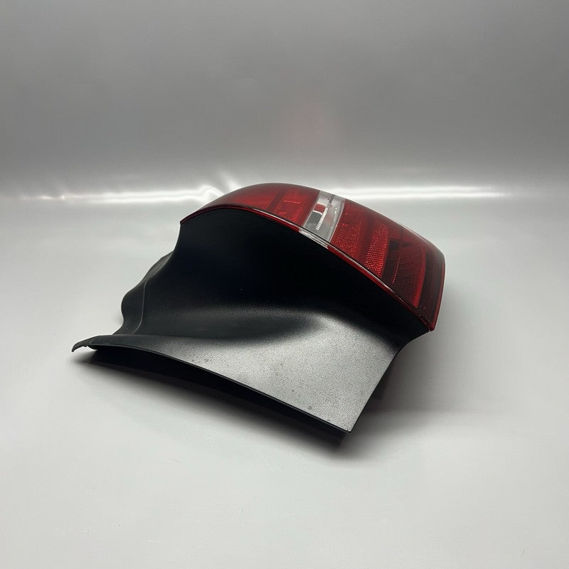 A1569068600 MERCEDES BENZ GLA250 TAIL LIGHT RIGHT PASSENGER 2018 2019 2020 OEM A1569068600