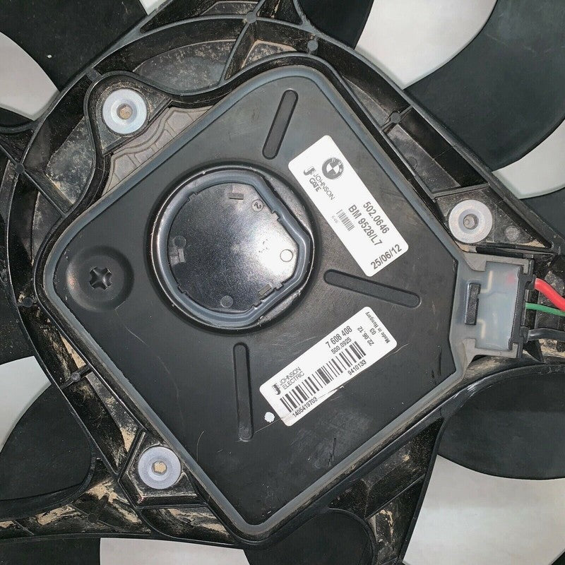 7640511 BMW 328 F30 RADIATOR COOLING FAN SEDAN 2012 2013 2014 2015 2016 OEM
