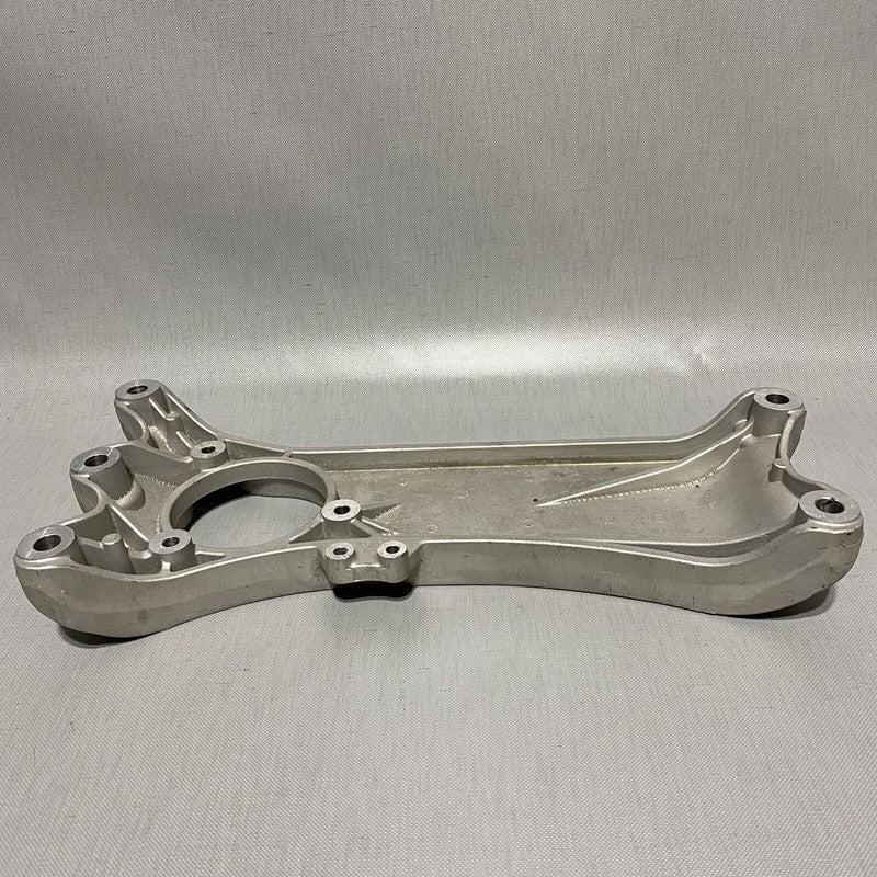 670003632 MASERATI GHIBLI QUATTROPORTE TRANSMISSION MOUNT BRACKET 2014 2015 2016 OEM