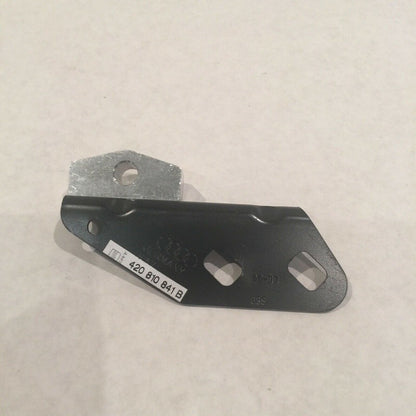 420810841B AUDI R8 LEFT EXTERIOR MOUNT BRACKET 2008 2009 2010 2011 2012 OEM