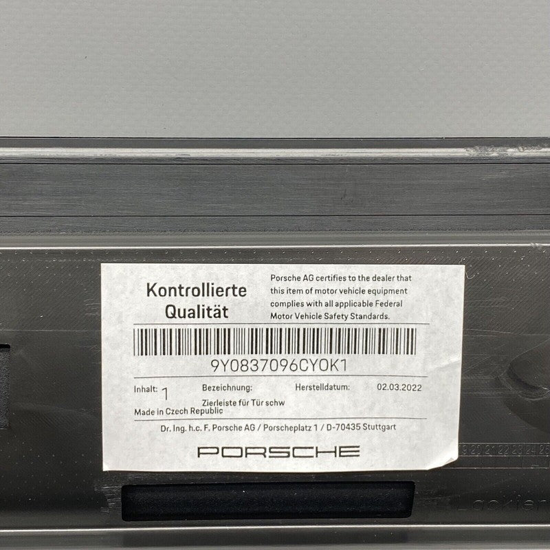 9Y0837096 PORSCHE CAYENNE DOOR MOLDING RIGHT LOWER FRONT 2019 2020 2021 OEM 9Y0837096