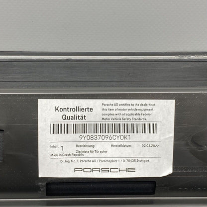 9Y0837096 PORSCHE CAYENNE DOOR MOLDING RIGHT LOWER FRONT 2019 2020 2021 OEM 9Y0837096