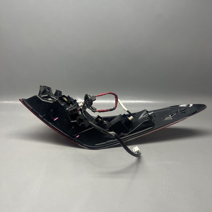 TOYOTA CAMRY TAIL LIGHT LEFT DRIVER 2018 2019 2020 OEM