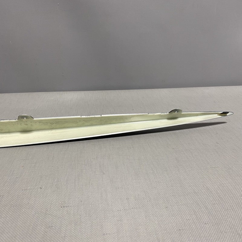 A1906940700 MERCEDES BENZ GT ORNAMENTAL TRIM LEFT A1906940700 OEM 