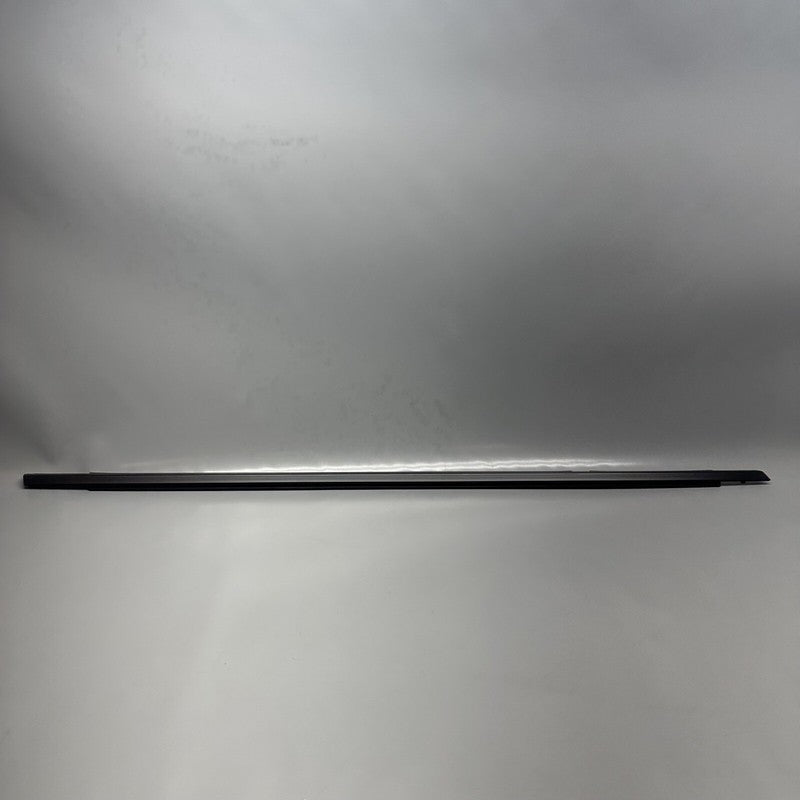 82220L1000 HYUNDAI SONATA DOOR WINDOW MOLDING RIGHT FRONT 2020 2021 2022 2023 82220L1000