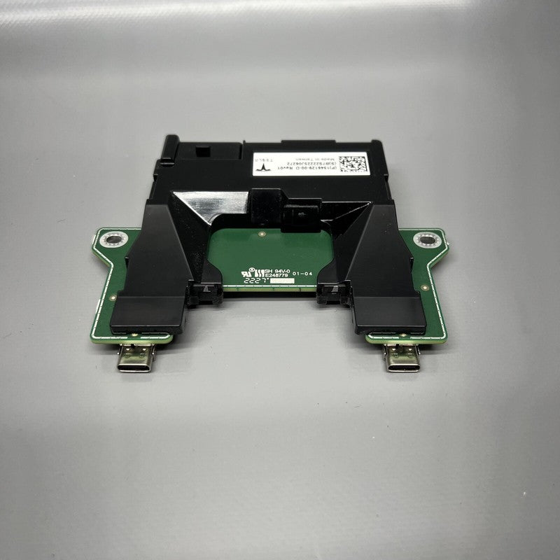 1546129-00-D TESLA MODEL Y CENTER CONSOLE REAR USB-C MODULE 2020 2021 2022 2023 1546129-00-D