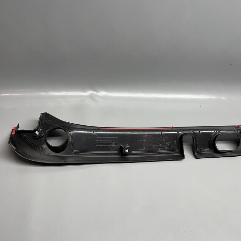 1062356-00-D TESLA MODEL X LIFTGATE UPPER TRIM 2016 2017 2018 2019 2020 OEM 1062356-00-D