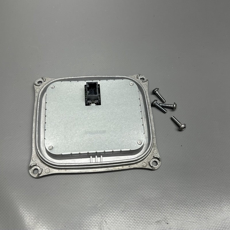 CHRYSLER PACIFICA HEADLIGHT MODULE 2017 2018 2019 OEM 