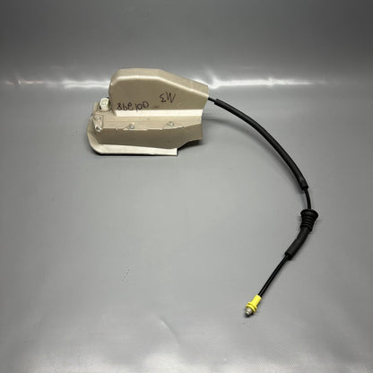 1068969-00-D TESLA MODEL 3 DOOR LATCH RIGHT REAR 2017 2018 2019 2020 OEM 1068969-00-D