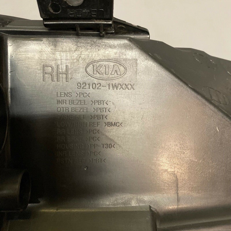 92102-1WXXX KIA RIO HEADLIGHT RIGHT SIDE 2012 2013 2014 HALOGEN SEDAN OEM 