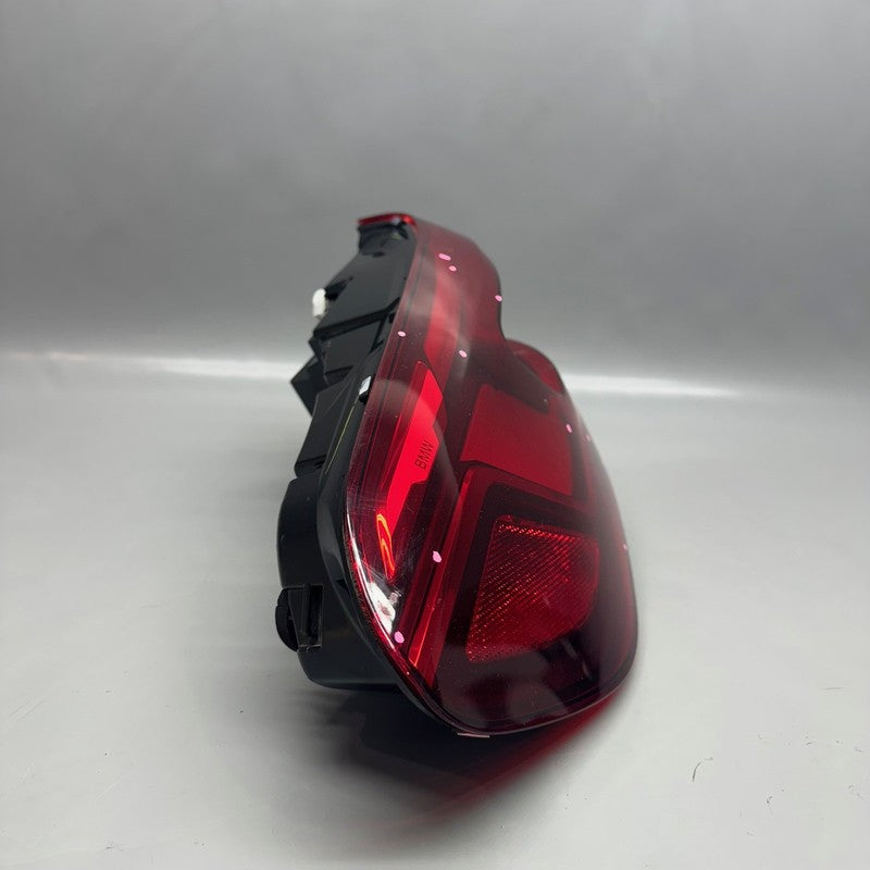BMW X5 TAIL LIGHT LEFT DRIVER X5M 2019 2020 2021 2022 2023 OEM 3744226