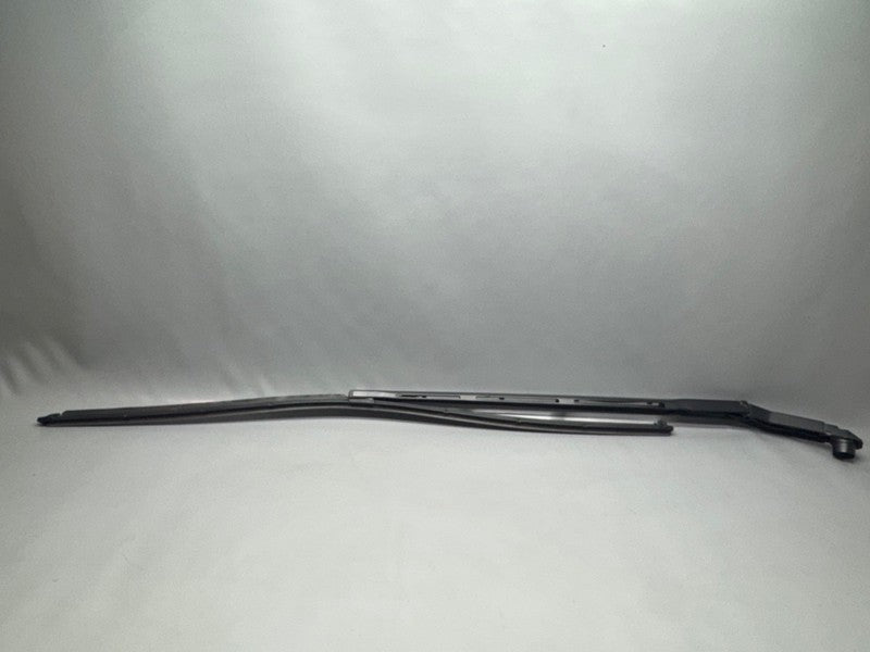 TESLA CYBERTRUCK WINDSHIELD WIPER 2024 2025 OEM 1853255-98-D