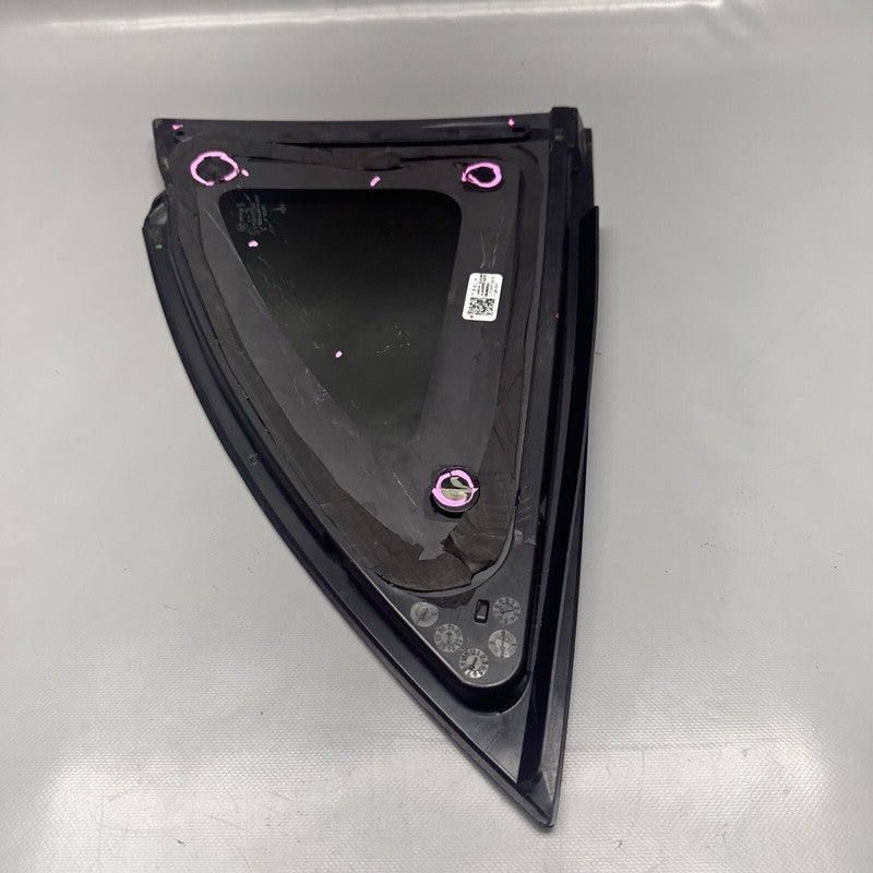 1495741-00-E TESLA MODEL Y QUARTER GLASS RIGHT REAR 2020 2021 2022 2023 OEM 1495741-00-E