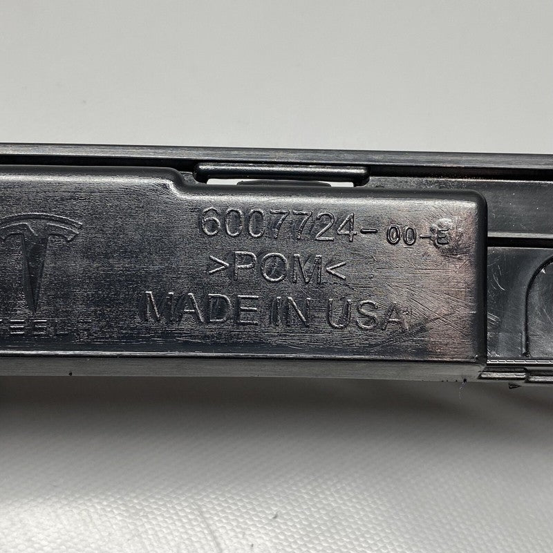 6007724-00-E TESLA MODEL S REAR BUMPER BRACKET CENTER 2016 17 2018 2019 2020 6007724-00-E OEM