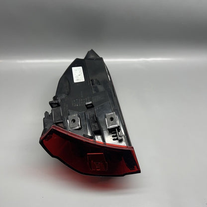 7P5945207R PORSCHE CAYENNE TAIL LIGHT LEFT DRIVER 2015 2016 2017 LED OEM 7P5945207R