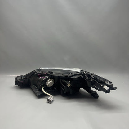 TOYOTA CAMRY HEADLIGHT RIGHT PASSENGER 2018 2019 2020 OEM