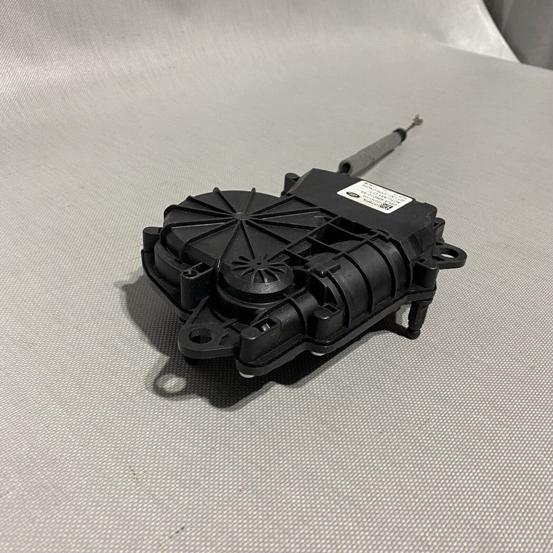 CPLA-404C10-AA RANGE ROVER L405 LIFTGATE LID ACTUATOR CPLA-404C10-AA 2013 2014 2015 OEM