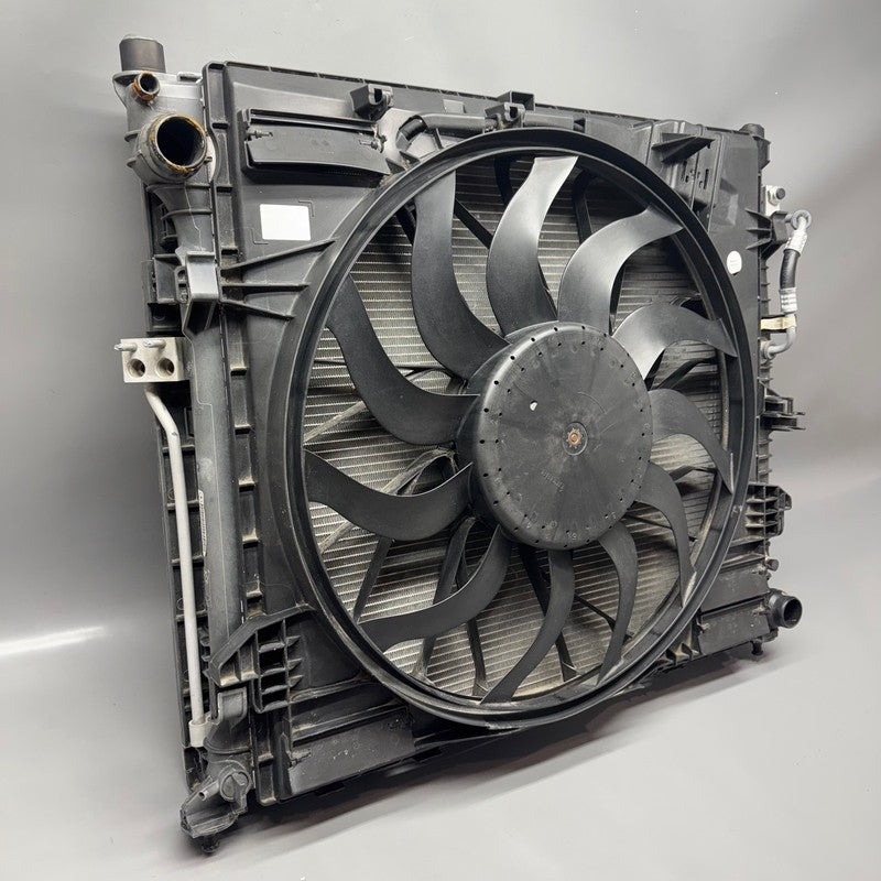 A0995001303 MERCEDES BENZ  GLS450 COOLING RADIATOR 2012-2014 2015 2016 2017 2018 2019 OEM