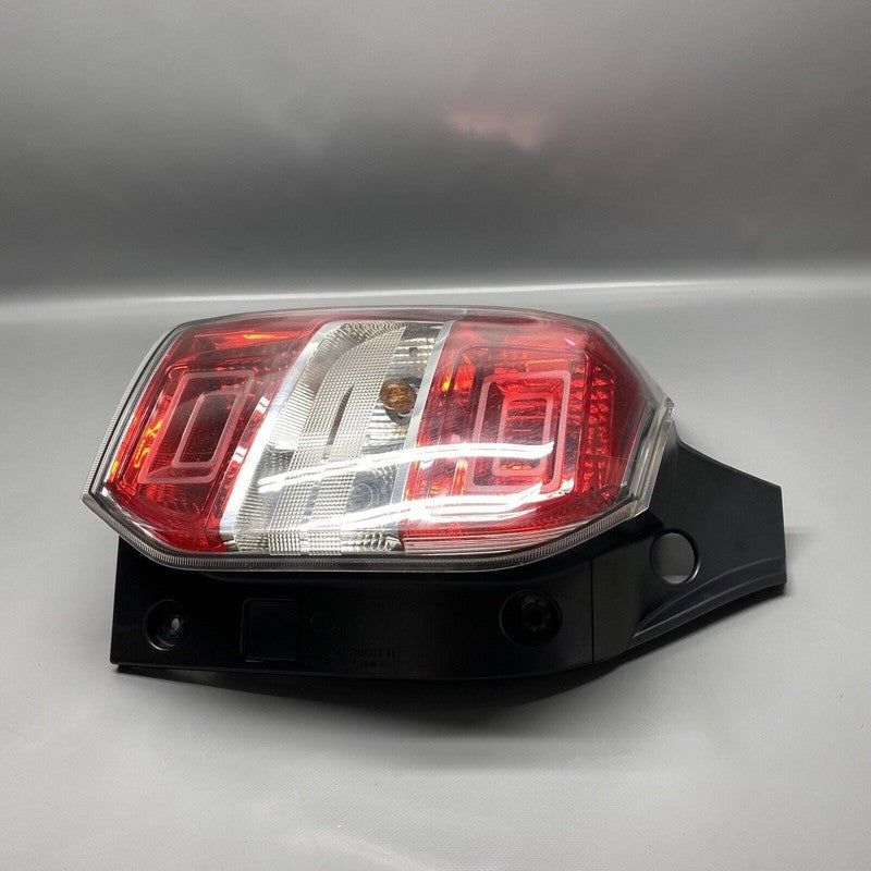 SUBARU FORESTER TAIL LIGHT LEFT DRIVER 84201-SG051 2014 2015 2016 OEM